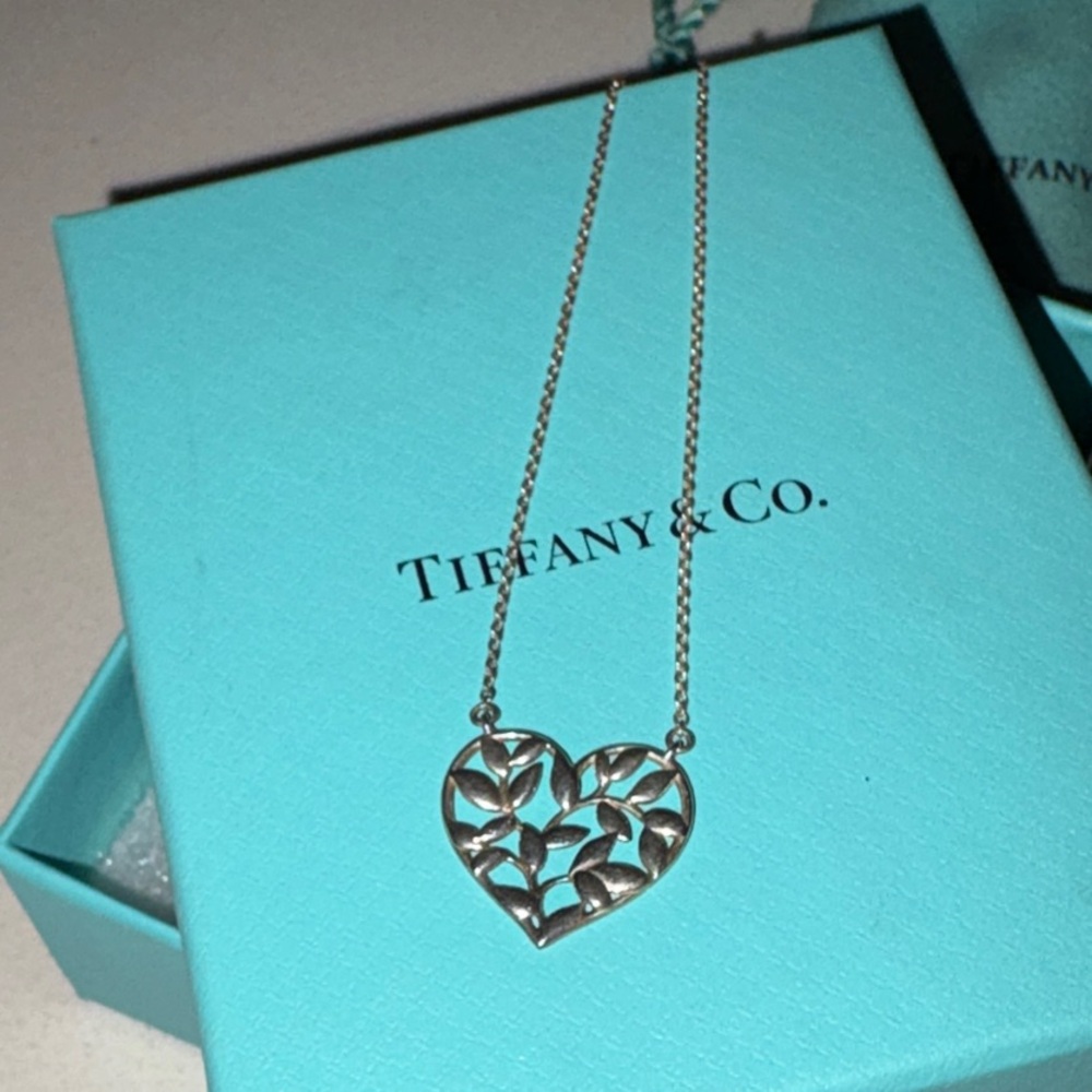 Tiffany & Co. Silver olive Leaf Heart Necklace
